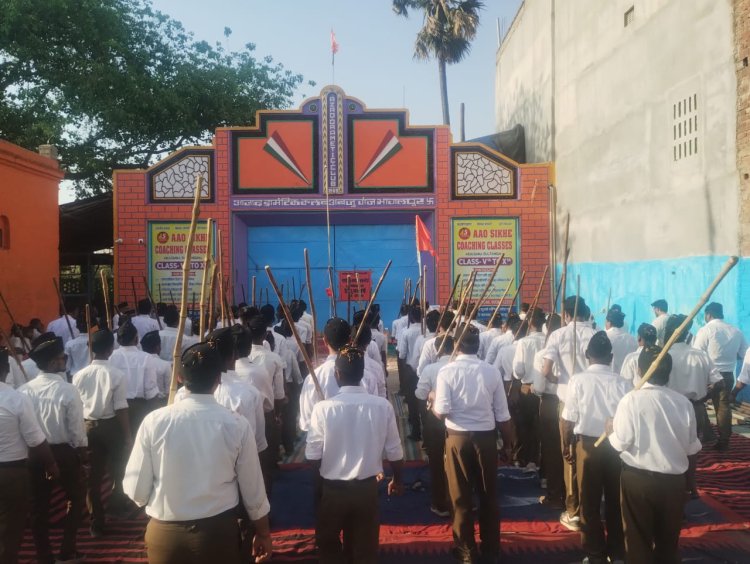 भागलपुर सुलतानगंज में राष्टीय स्वम् सेवक संघ ने हिन्दू नव वर्ष पर किया शहर में पथ संचलन