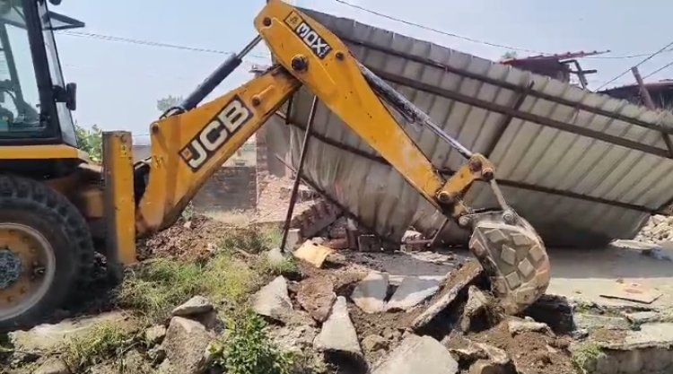 पछवादून क्षेत्र में एक बार फिर हुआ बुलडोजर एक्शन।